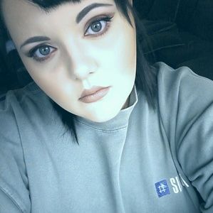 Meet your Posher, Tiara